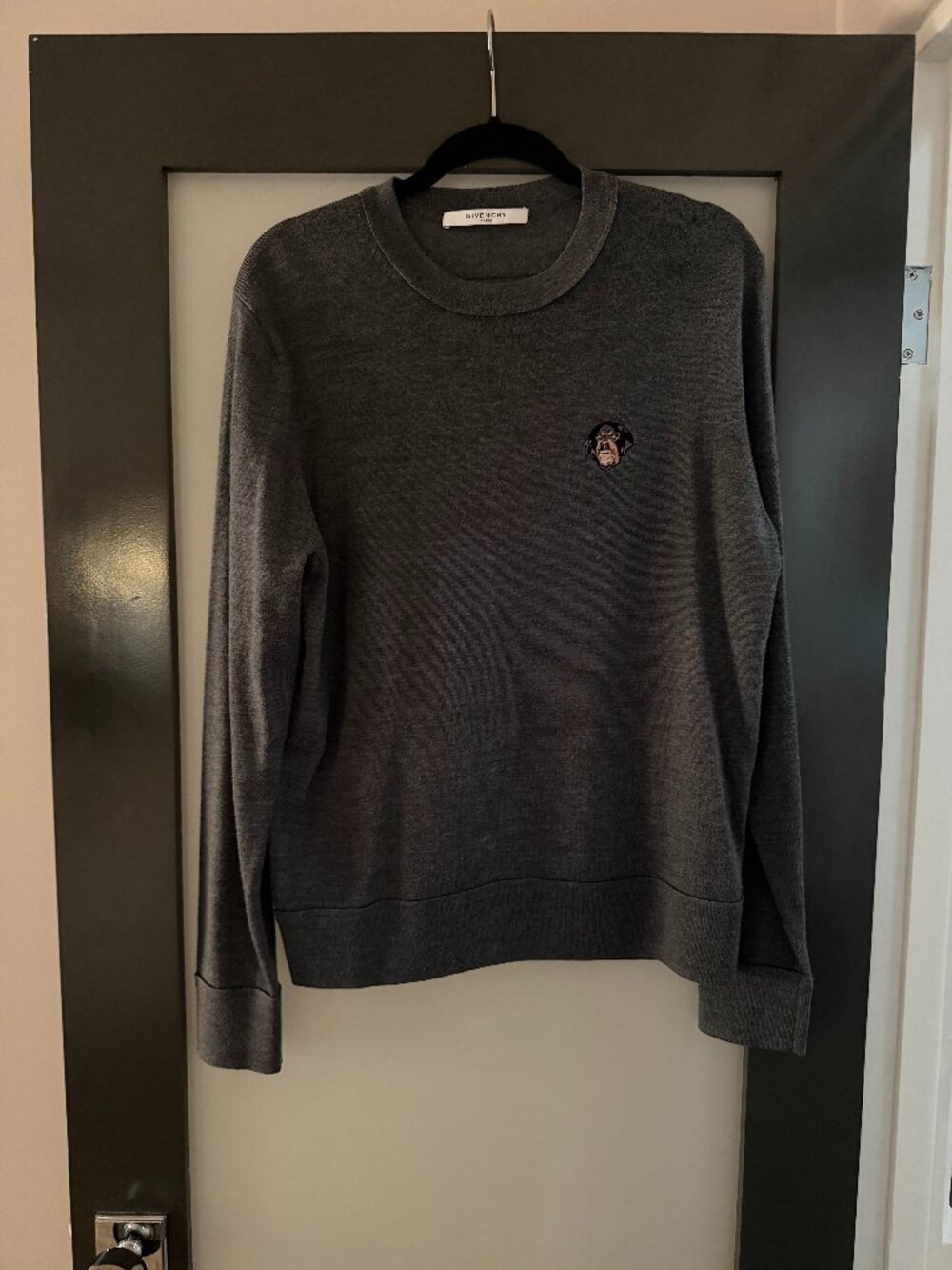 Givenchy grey sweater with rottweiler detail (XL)